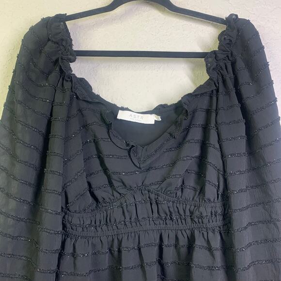 ASTR The Label Blouse L Peasant Style Elastic Waist Peplum Black Shimmer Thread - Picture 4 of 13